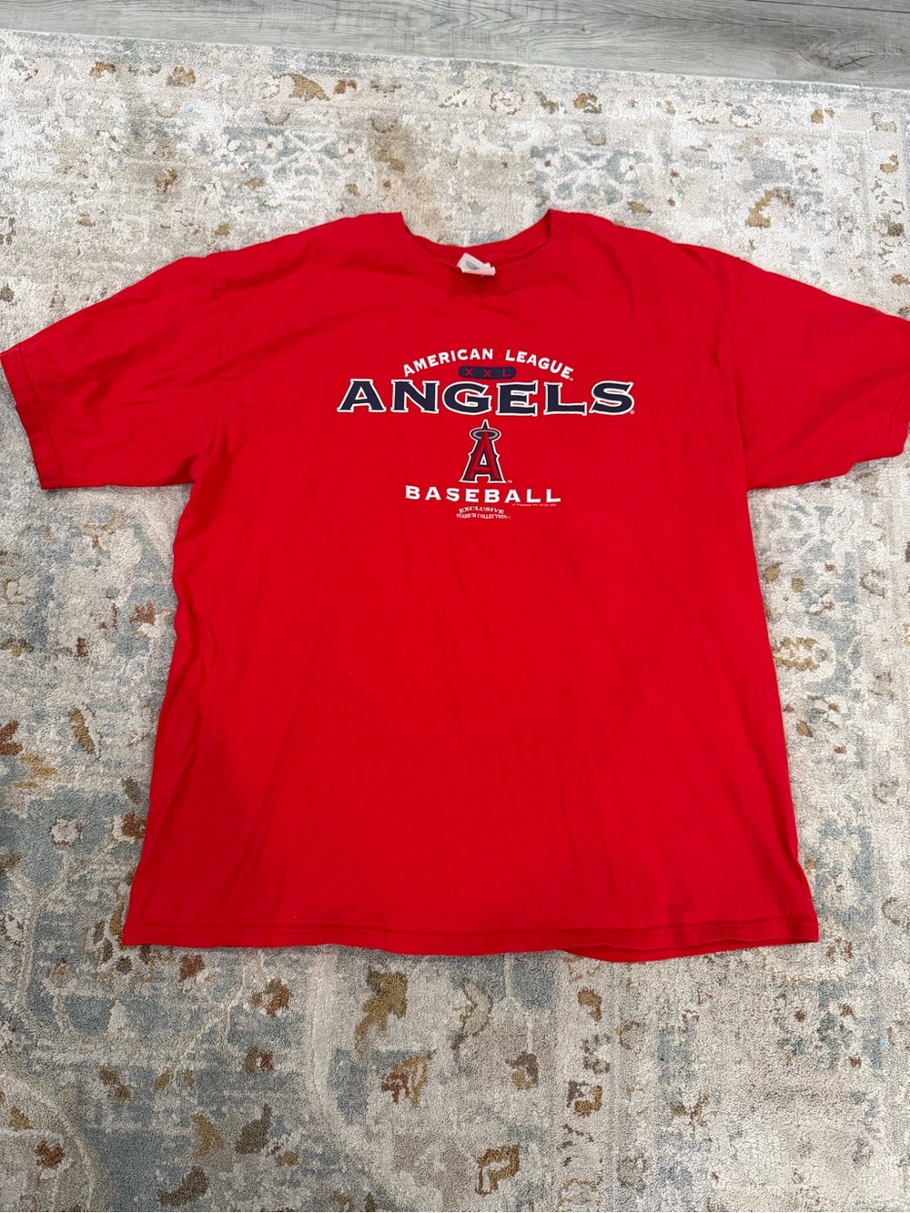 Gildan Red Crewneck Graphic Logo Tee